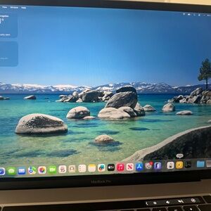 Macbook pro 16 icore i9 32 GB 1 TB